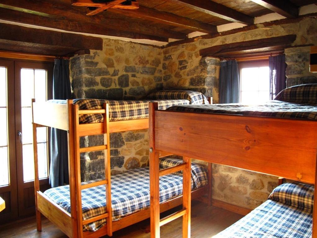 Albergue Turistico Valdebaro Camaleño Стая снимка