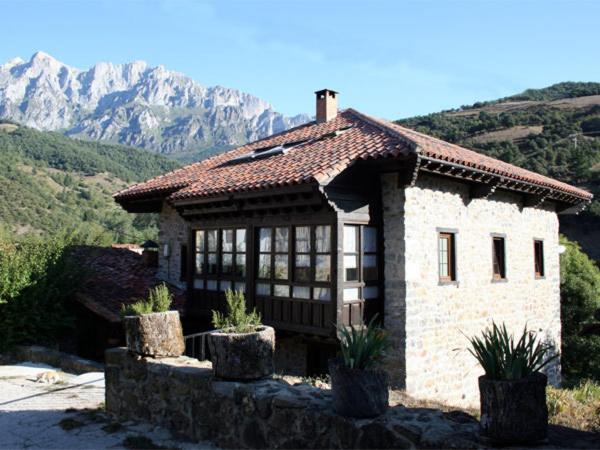 Albergue Turistico Valdebaro Camaleño Екстериор снимка