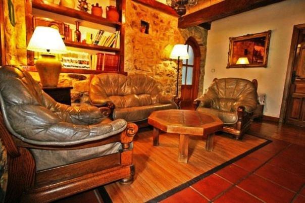Albergue Turistico Valdebaro Camaleño Екстериор снимка